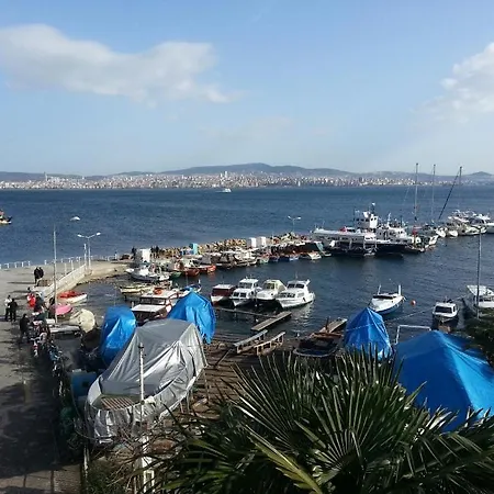 Ada Sahil Πανσιόν